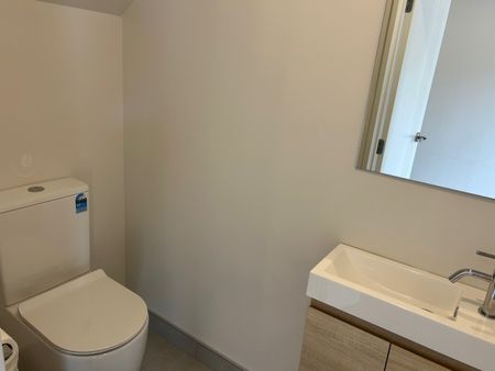 Te Atatu Townhouse! - Photo 2