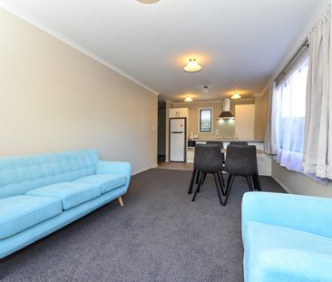 GROUND FLOOR STUDIO ROOM - Photo 2