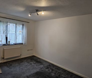 1 Bedroom Apartment To Rent in Henry Street - £700 pcm - Photo 6