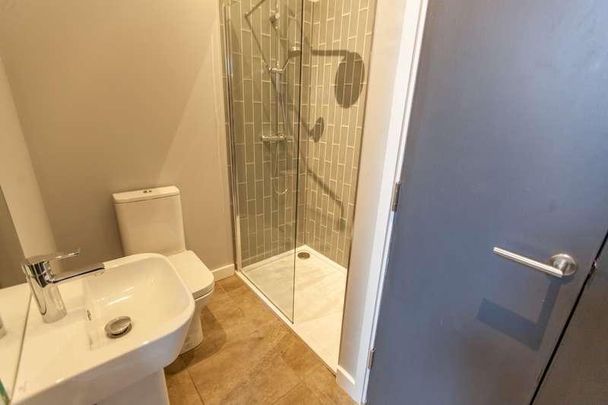 Bailey Street, L1 - Photo 1