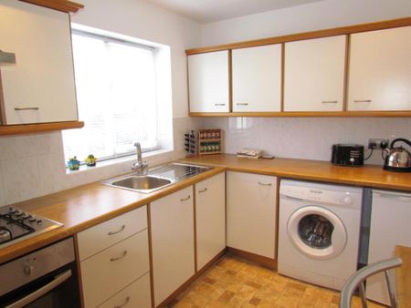 2 bedroom flat to rent - Photo 5