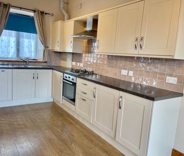 2 bedroom Spacious Two Bedroom Home to rent - Photo 6