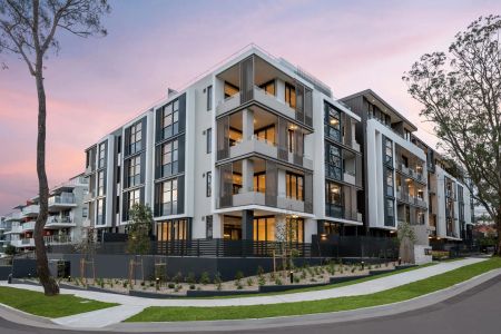 Beautifully Appointed North Facing Apartment in Quiet Location - Photo 5