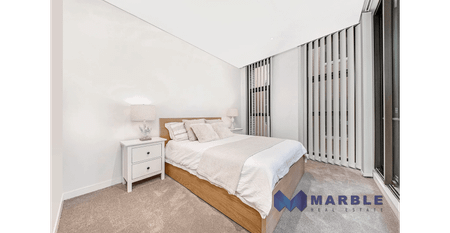 Furnished Luxury Three Bedroom Apartment with Parking - Photo 3