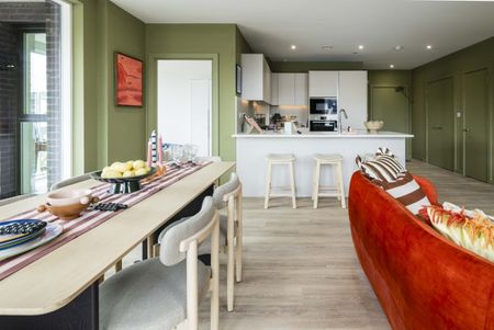 3 bedroom flat to rent - Photo 3