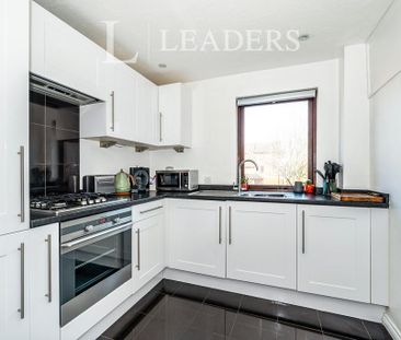 1 bedroom apartment to rent - Photo 2