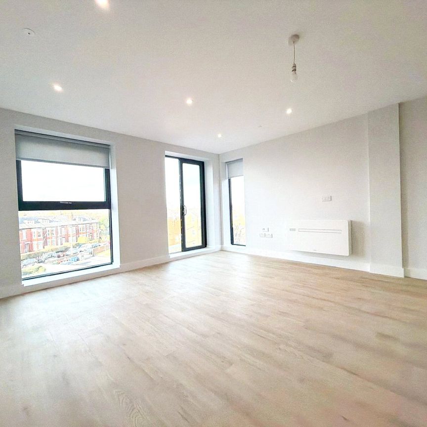 402 Wilmslow Road, Manchester, Greater Manchester, M20 3BN - Photo 1