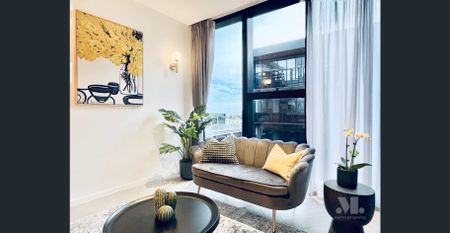 Prestige Opera Penthouse with Brand-New Full Furnishing For Rent - Photo 4