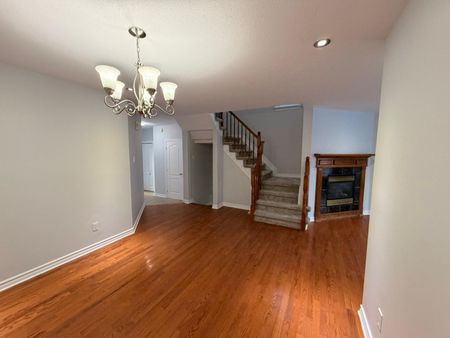 For Lease - 21 Cresthaven Drive, Barrhaven, Ontario - Photo 3