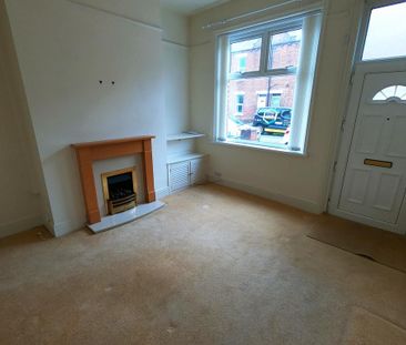 2 bedroom terraced house to rent - Photo 4
