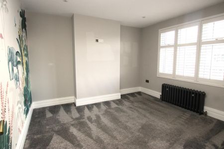 4 bedroom detached house to rent - Photo 5