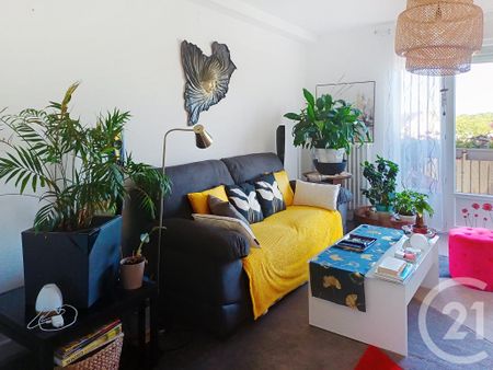 Location Appartement 4 pièces 94m² GANNAT 03800 - Photo 2
