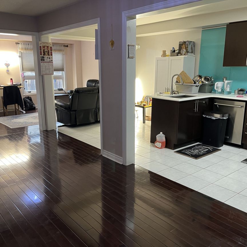For Lease - 1240 Costigan Road, Milton, Ontario - Photo 1
