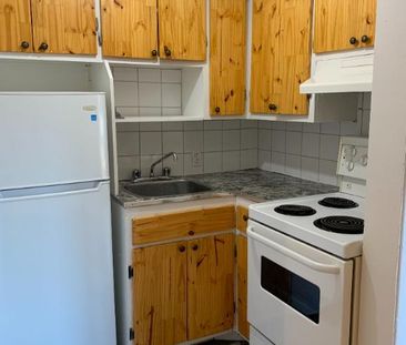 3 1/2 CHAUFFE EAU CHAUDE PRES DU METRO A AHUNTSIC - Photo 3