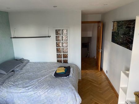 Room in a Shared House, Knoll Road, SW18 - Photo 2