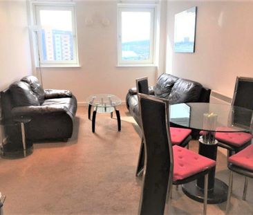 2 bedroom flat to rent - Photo 4