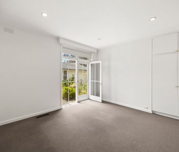 39 Walsh Street, Deepdene VIC 3103 - House For Rent | Domain - Photo 5
