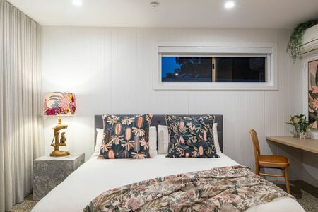 Furnished Buderim Studio with Designer Finishes and Utilities Included! - Photo 2