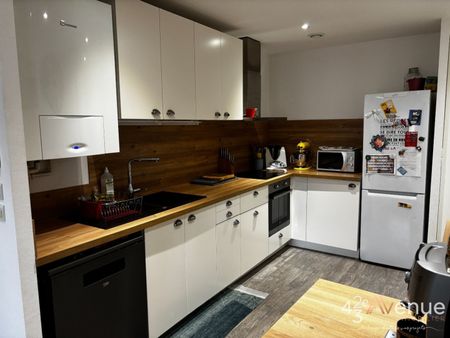 APPARTEMENT T5 A LOUER - Photo 2