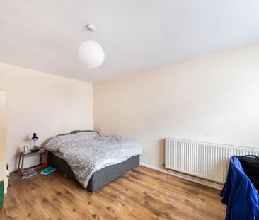 4 bedroom terraced house to rent - Photo 6