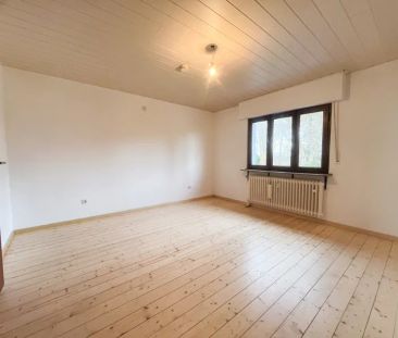 Geräumige Einliegerwohnung mit Dachboden und Kellerabteil - Foto 1