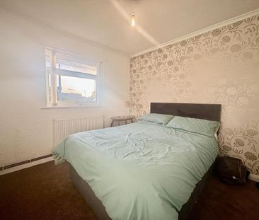 2 bedroom bungalow to rent - Photo 1