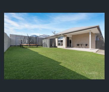 Modern Family Home in Prime North Rothbury Location - Photo 6