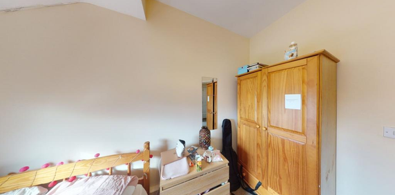 2 bedroom ground floor flat to rent - Photo 2