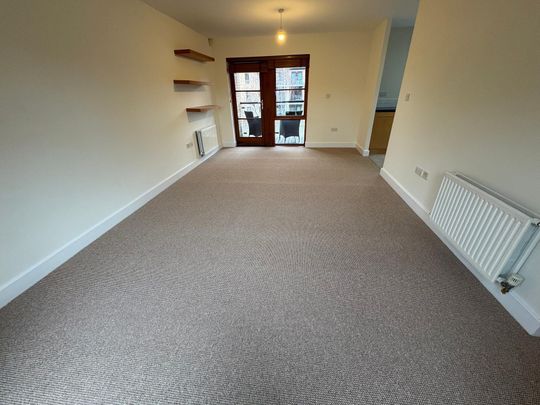 First Lane, Northampton - Photo 1