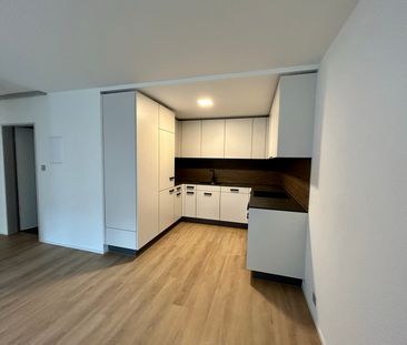 Hochwertig sanierte Wohnung mit Balkon beim Wiesenplatz - Photo 2