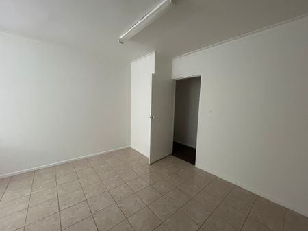 2 / 11 Truganini Road, CARNEGIE - Photo 3