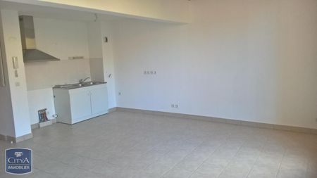 Location Appartement 2 pièces 45m² CLERMONT L HERAULT 34800 - Photo 3