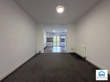 3 Bedroom Semi-Detached - Photo 3