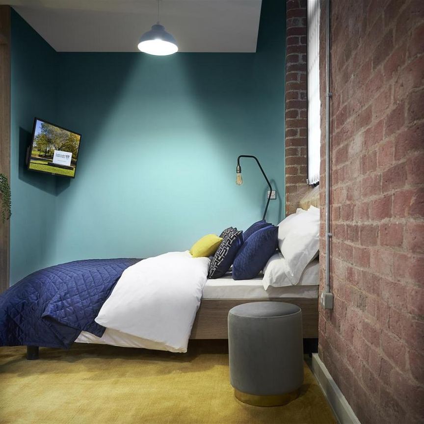 Studio to rent - Photo 1