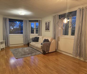 Ryttarvägen, Nacka - Foto 1