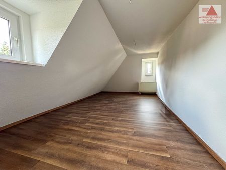 Günstige Single-Wohnung in Randlage von Grünhain zu vermieten - EBK möglich - Photo 2