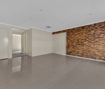 Your Dream Home Awaits in Roxburgh Park! - Photo 4