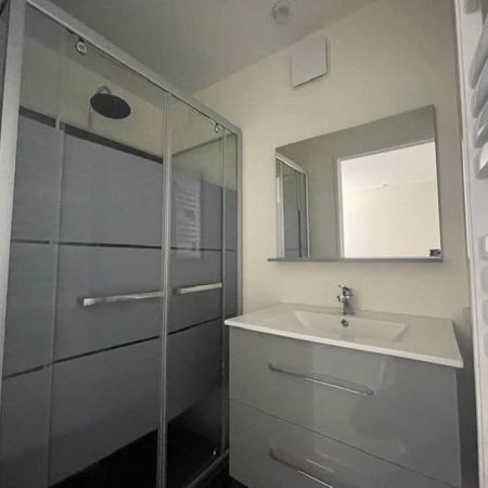 Appartement à louer, 2 pièces - Massiac 15500 - Photo 4