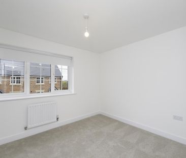 2 bedroom semi-detached house to rent - Photo 2