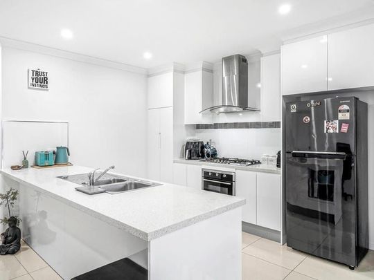 SPACE, STYLE AND PRIVACY - GORGEOUS FAMILY HOME! - Photo 1