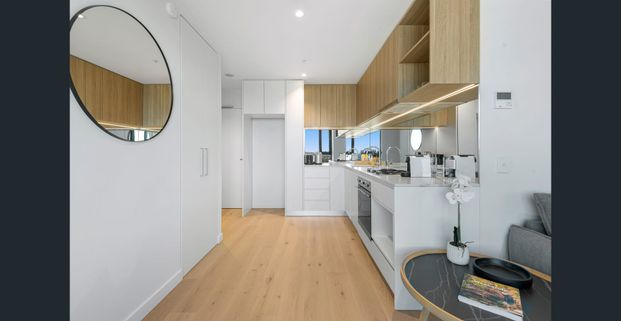 SHORT TERM LEASES AVAILABLE - Contact Agent - Photo 1