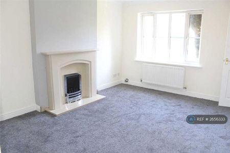 3 bedroom end of terrace house to rent - Photo 4