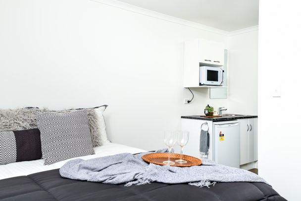 Stylish Studio, Close to the Hospital - Photo 1