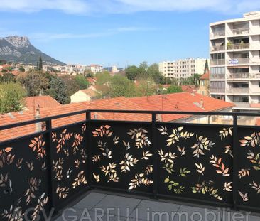 Location Appartement 3 pièces 57m² TOULON 83000 - Photo 2