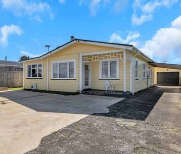 Stratford - 3 Bedrooms - Photo 4