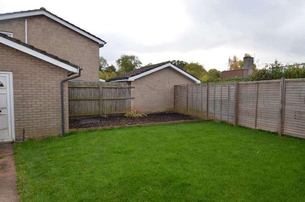 Wern Gifford, Abergavenny, NP7 - Photo 1