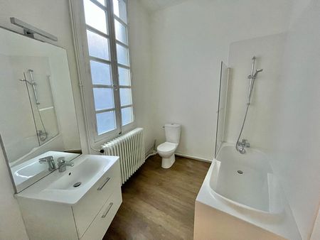 A Louer - Nantes Quartier Chateau - Appartement 5 Pièces De 140.16 M2 - Photo 5