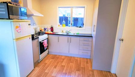 Charming 2BR Home in Clendon Park - Photo 3