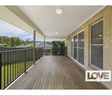 14 Bellavia Street, Cameron Park, NSW, 2285 - Photo 5