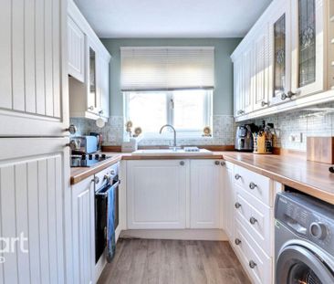 3 bedroom flat to rent - Photo 6